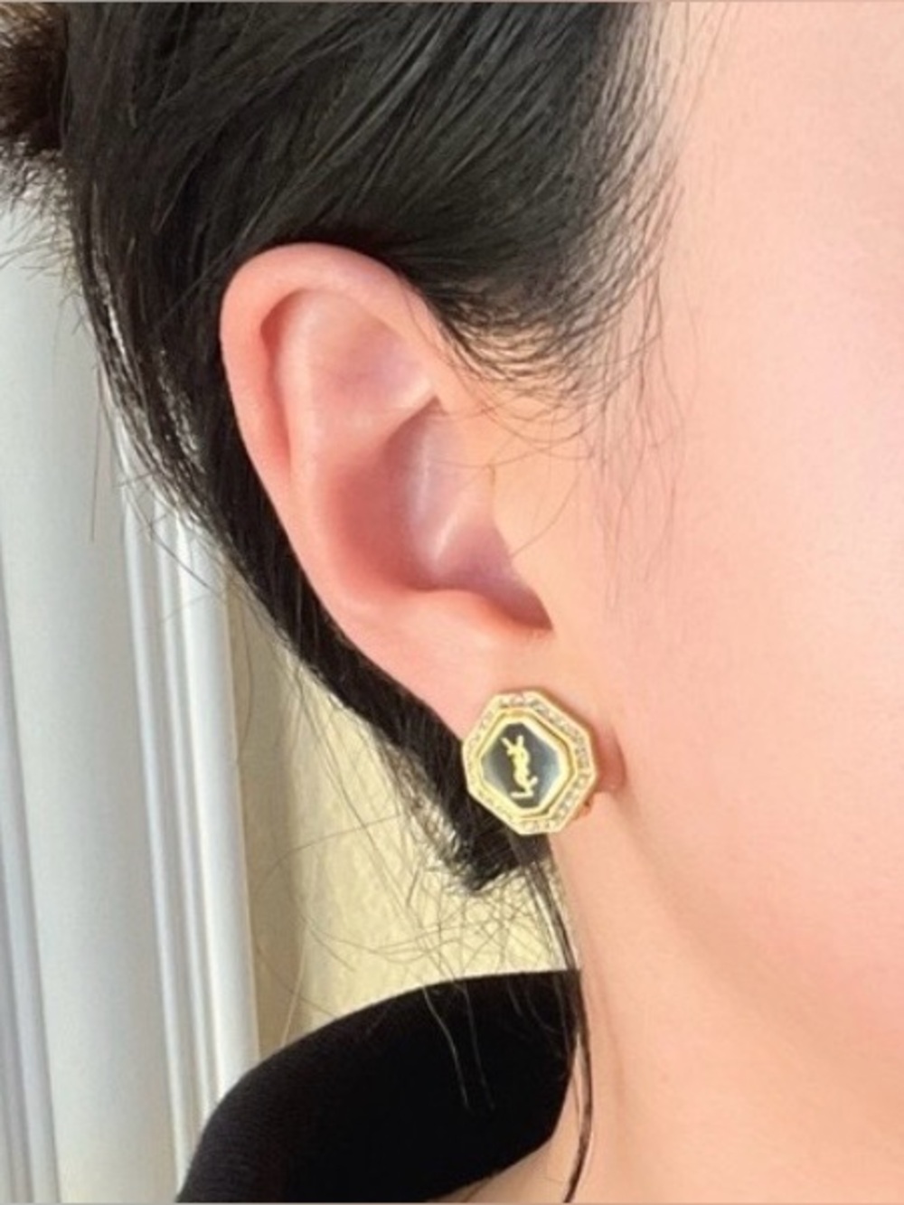 YSL Yves Saint Laurent Vintage Black & Gold Clip On Pendant Earrings w/ Crystals - Picture 6 of 17